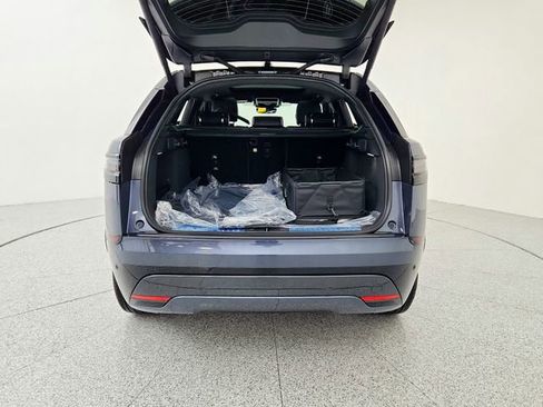 New 2026 Land Rover Range Rover Velar Dynamic SE image 19