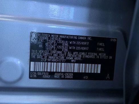 Certified 2024 Toyota RAV4 LE AWD/4WD image 31