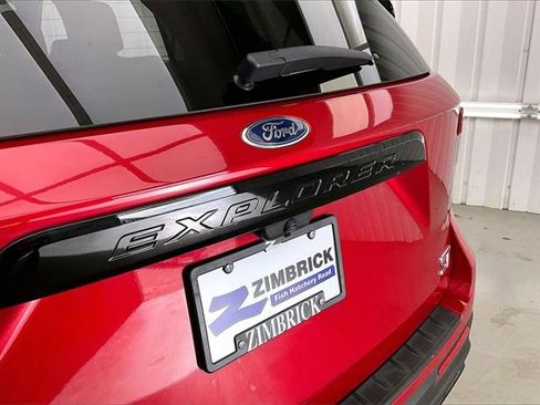 Used 2021 Ford Explorer ST w/ Equipment Group 401A image 9