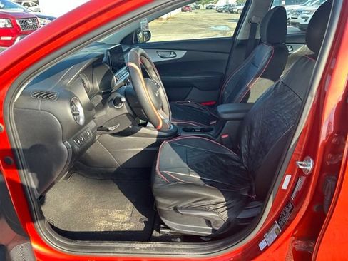 Used 2022 Kia Forte LXS w/ LXS Technology Package FWD image 19