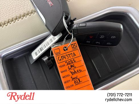 Used 2021 GMC Yukon Denali w/ Max Trailering Package image 22