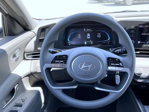 New 2026 Hyundai Elantra SE FWD image 11