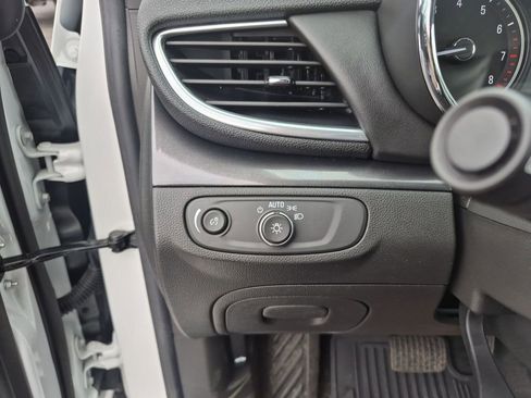 Used 2022 Buick Encore Preferred w/ Safety Package image 21