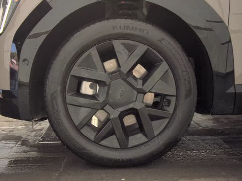 Used 2026 Kia EV9 Land w/ Nightfall Edition Package image 9