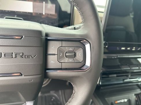 New 2026 GMC Hummer EV 4x4 Crew Cab image 34