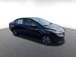 Used 2025 Nissan Versa SV FWD video 2