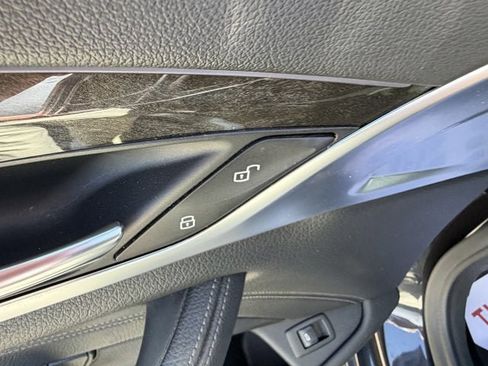 Used 2019 BMW 540i w/ M Sport Package RWD image 14