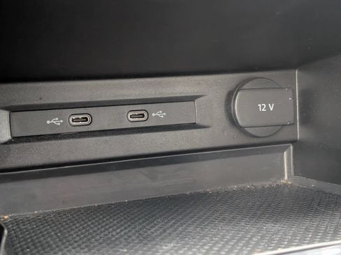 Used 2020 Volkswagen Tiguan S FWD image 22