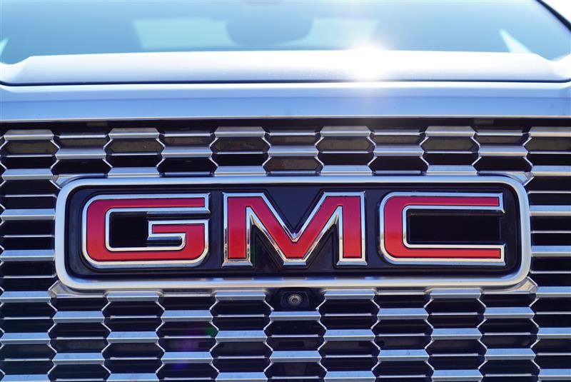 Used 2021 GMC Yukon Denali w/ Denali Premium Package AWD/4WD image 24
