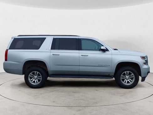 Used 2017 Chevrolet Suburban LT AWD/4WD image 6