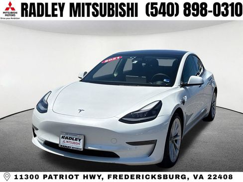 Used 2021 Tesla Model 3 Standard Range Plus RWD image 1