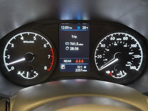 Used 2024 Nissan Altima 2.5 S image 9