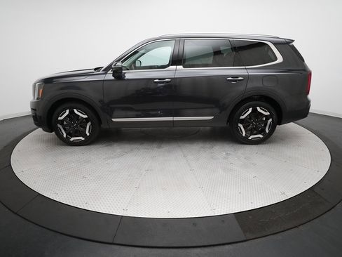 Used 2025 Kia Telluride S image 25