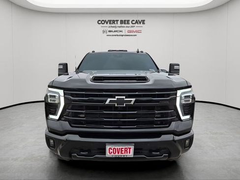 Used 2024 Chevrolet Silverado 2500 LTZ w/ LTZ Plus Package image 2