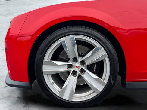 Used 2014 Chevrolet Camaro ZL1 RWD image 27
