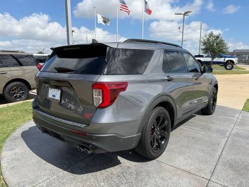 Certified 2022 Ford Explorer ST w/ Equipment Group 401A RWD image 6