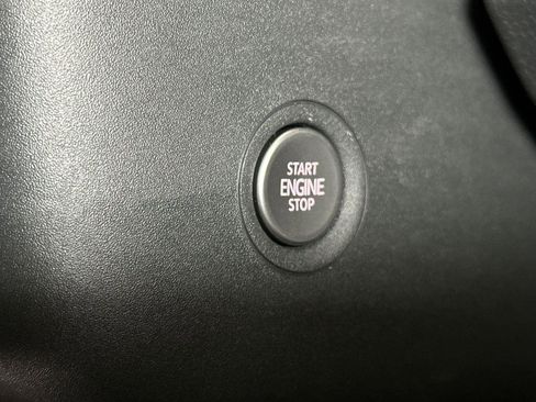 New 2026 Volkswagen ID.4 Pro S Plus image 22