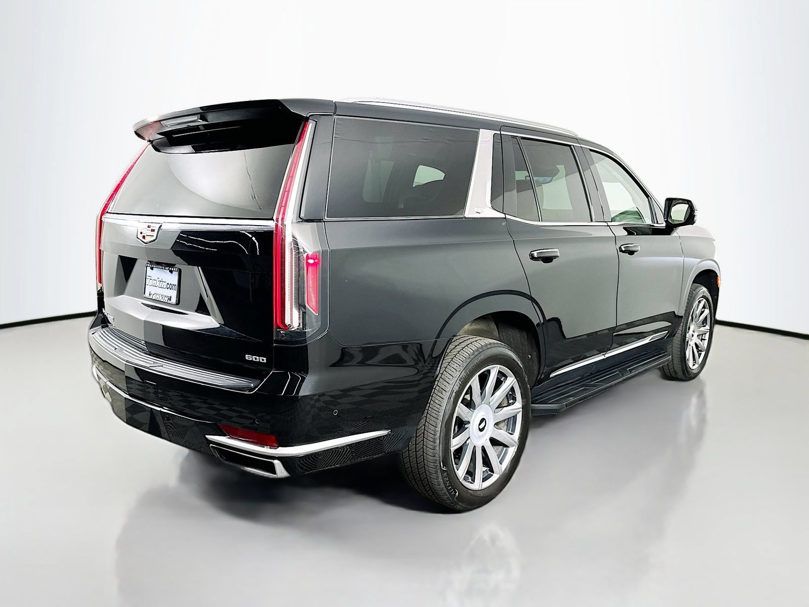 Used 2024 Cadillac Escalade Premium Luxury Platinum AWD/4WD image 7