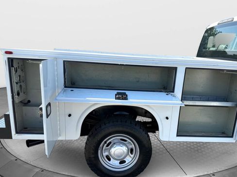Used 2019 Ford F350 XL w/ Power Equipment Group AWD/4WD image 18