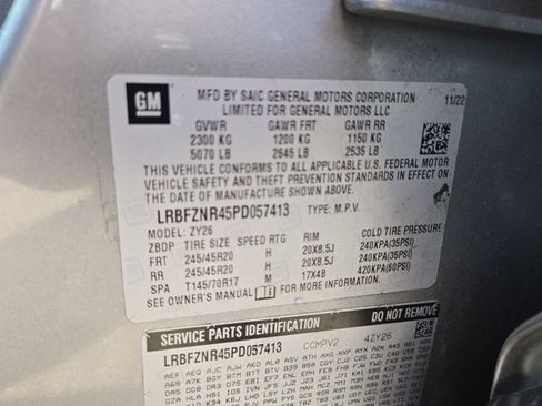 Used 2023 Buick Envision Essence w/ Sport Touring Package FWD image 25