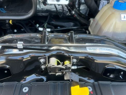 Used 2025 RAM ProMaster 2500 w/ Convenience Group FWD image 7