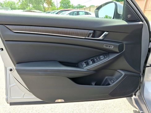Used 2018 Honda Accord EX-L image 14