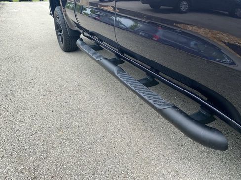 Used 2023 Chevrolet Silverado 1500 Custom Trail Boss w/ LPO, Dark Essentials Package AWD/4WD image 8