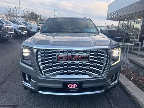 Used 2024 GMC Yukon XL Denali w/ Denali Reserve Package image 2