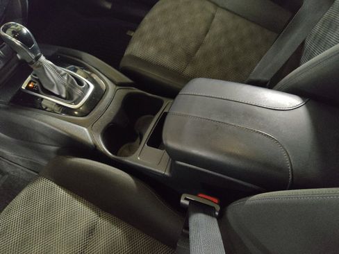 Used 2019 Nissan Rogue Sport SV FWD image 26