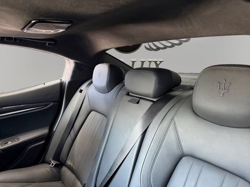 Used 2019 Maserati Ghibli RWD image 13