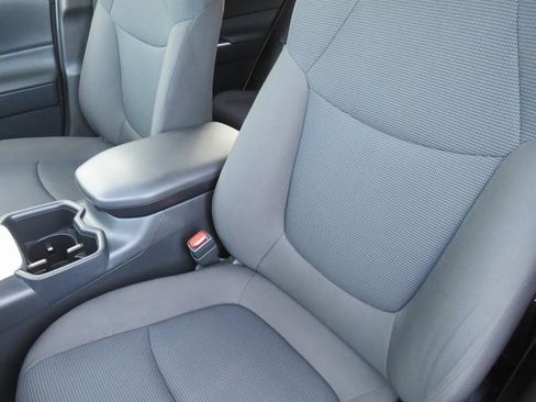 Certified 2023 Toyota RAV4 LE image 17