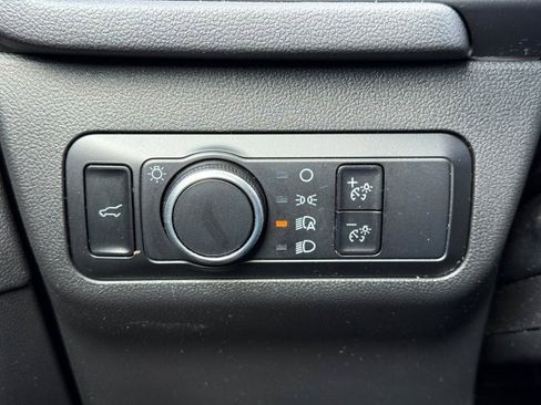 Used 2023 Ford Escape ST-Line image 34