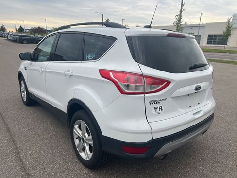 Used 2016 Ford Escape SE w/ Equipment Group 201A FWD image 8