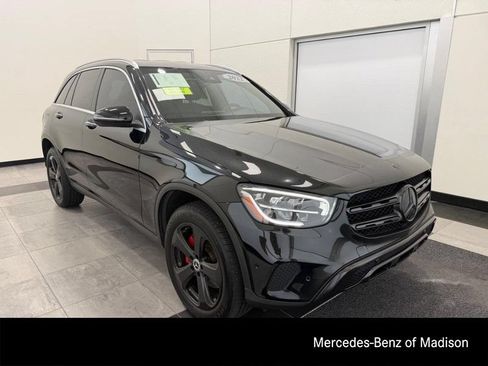 Used 2022 Mercedes-Benz GLC 300 4MATIC image 1