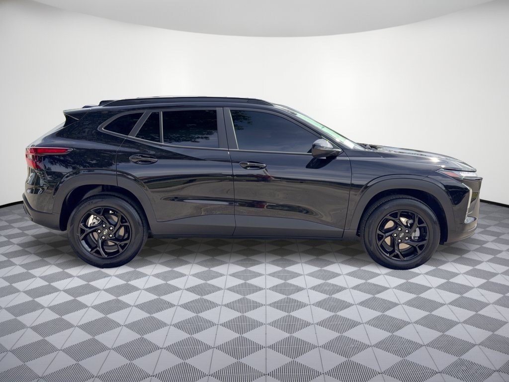 Certified 2026 Chevrolet Trax LT w/ Sunroof Package FWD image 8