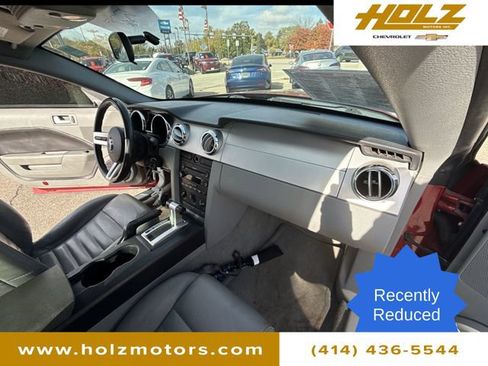 Used 2006 Ford Mustang GT image 24