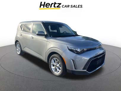 Used 2025 Kia Soul LX w/ LX Technology Package