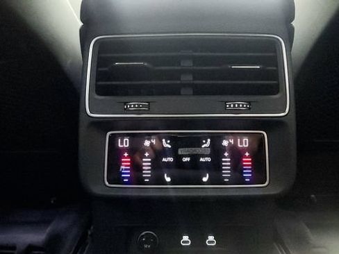 Used 2025 Audi RS Q8 performance AWD/4WD image 58