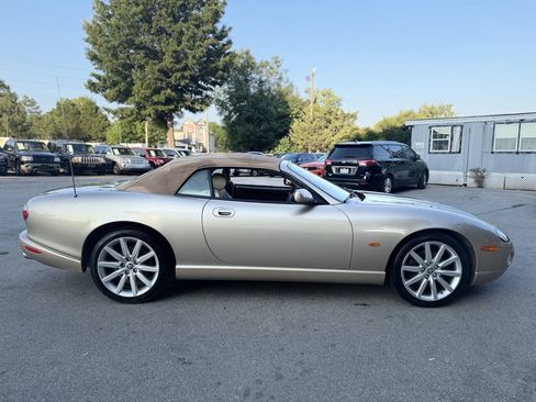 Used 2005 Jaguar XK8 Convertible RWD image 21