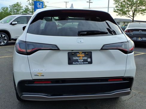 Certified 2024 Honda HR-V EX-L image 11