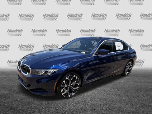 Used 2025 BMW 330i Sedan w/ Premium Package RWD image 5
