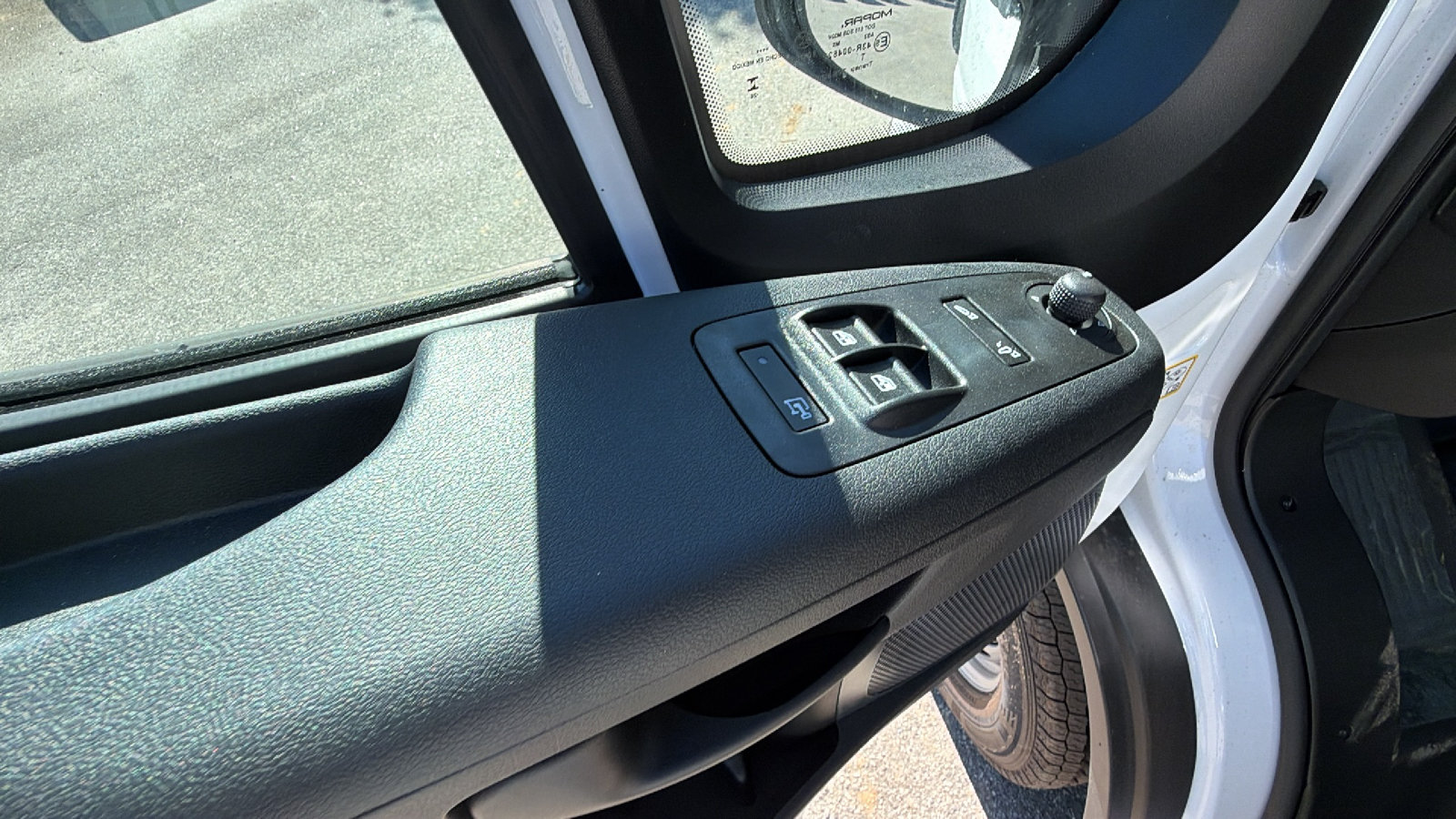 New 2026 RAM ProMaster 1500 w/ Convenience Group FWD image 16
