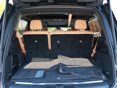 Used 2022 Jeep Grand Wagoneer Series III AWD/4WD image 48