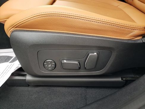 Used 2025 BMW X4 xDrive30i AWD/4WD image 19