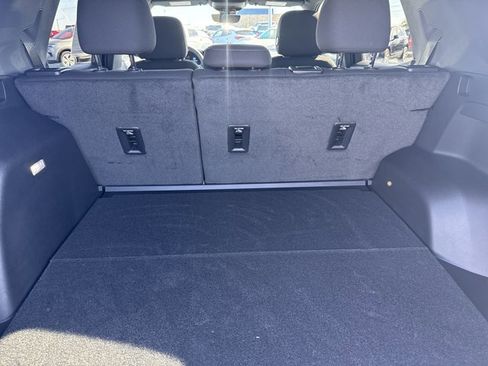 Used 2025 Chevrolet Equinox LT w/ Safety and Technology Package image 10