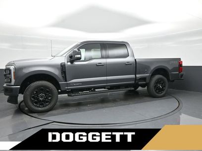 New 2026 Ford F250 Lariat w/ Black Appearance Package