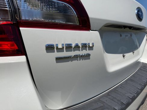Used 2015 Subaru Outback 2.5i Limited AWD/4WD image 5