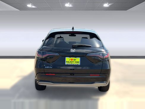Used 2026 Honda HR-V EX-L image 10