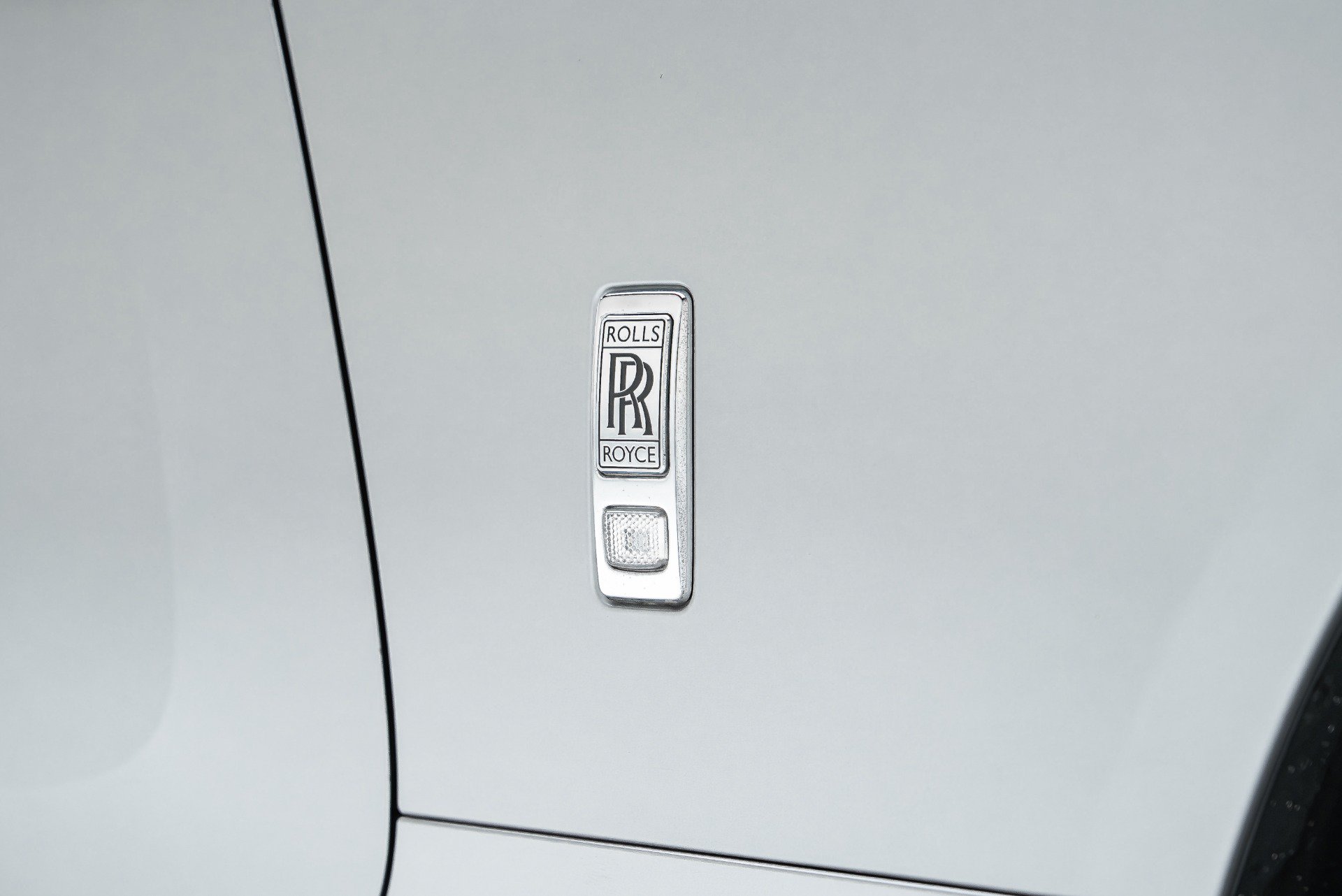 Used 2016 Rolls-Royce Dawn RWD image 35