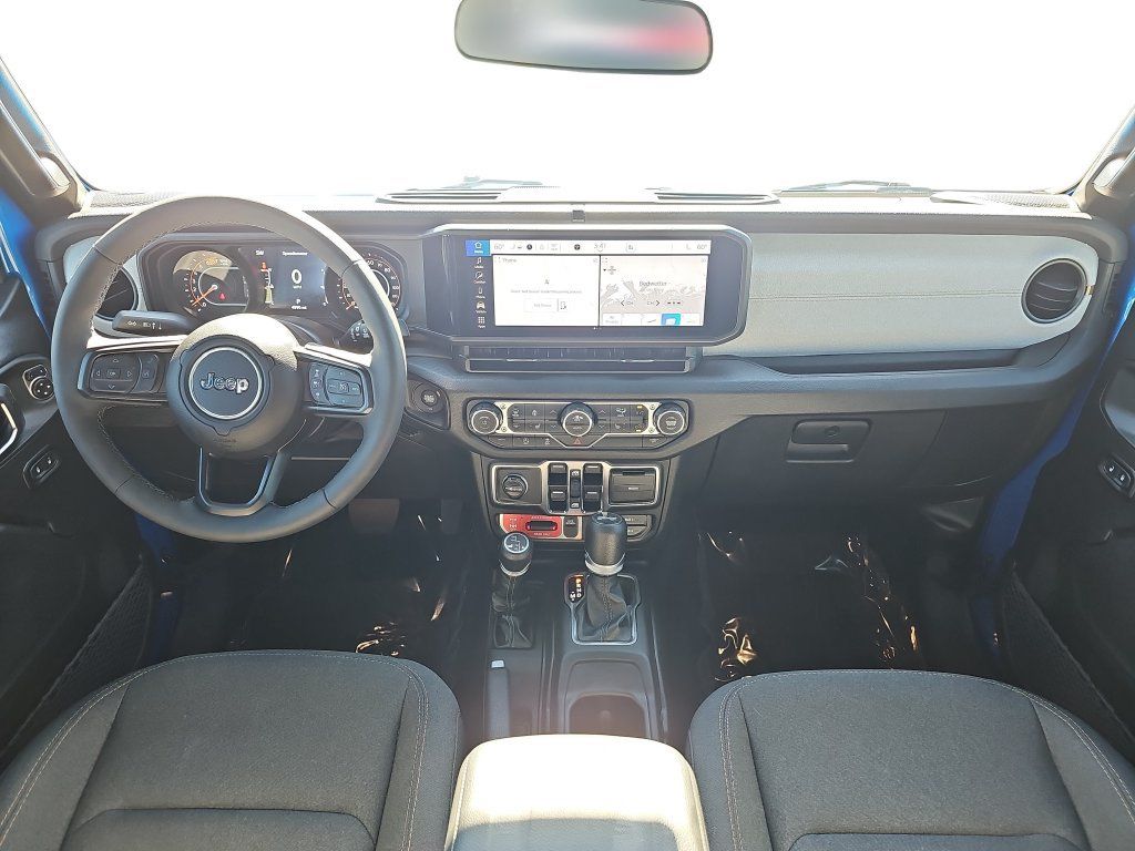 Used 2025 Jeep Wrangler Unlimited Sport AWD/4WD image 13